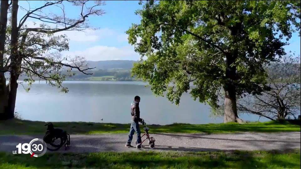 Un nouvel implant développé par des chercheurs en Suisse permet à des paraplégiques de remarcher