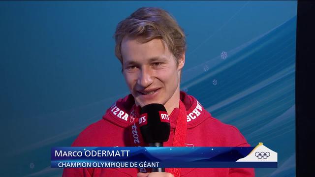 L'interview de Marco Odermatt, fraîchement médaillé d'or olympique, sur notre plateau à Pékin!