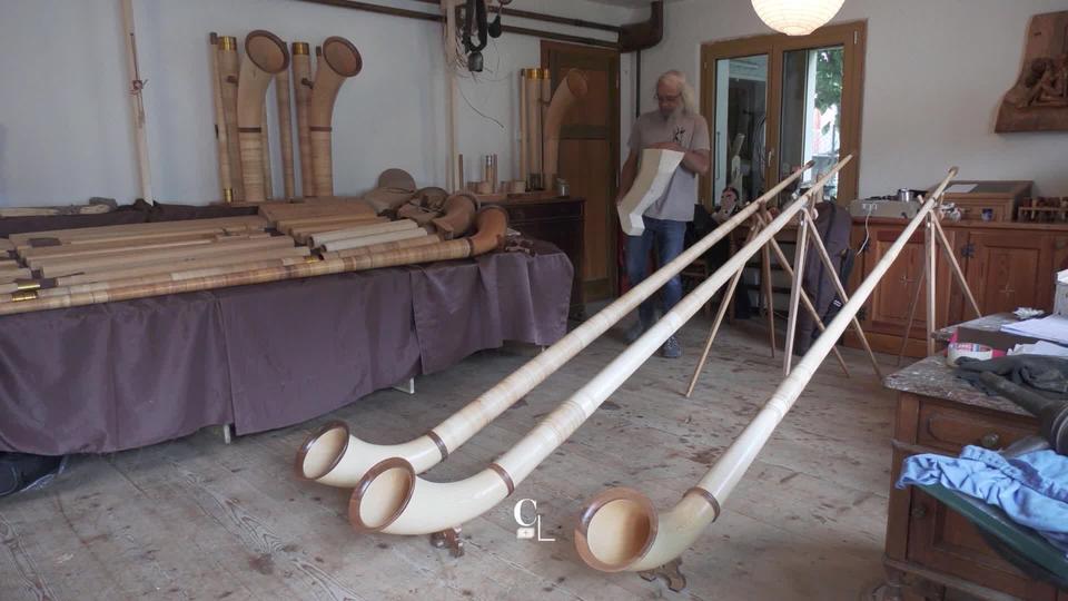 Savoir-faire helvétique: François Morisod fabrique des cors des alpes depuis plus de 20 ans