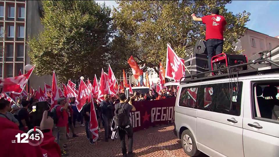 À Berne, les syndicats dénoncent l'austérité salariale dans un contexte toujours plus difficile pour les bas et moyens revenus