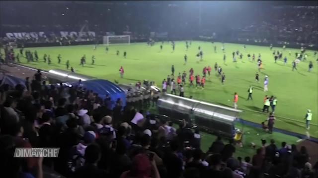 Football: Drame lors d'un mouvement de foule en Indonésie