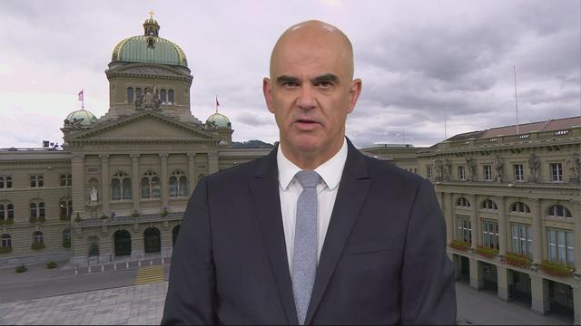 L'interview intégrale d'Alain Berset sur les primes maladie dans le 19h30