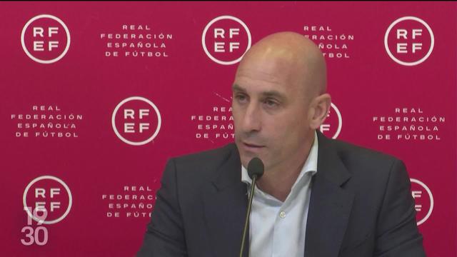 La Fédération espagnole de football demande la démission de son président, Luis Rubiales, après son geste déplacé lors de la remise de la Coupe du monde féminine