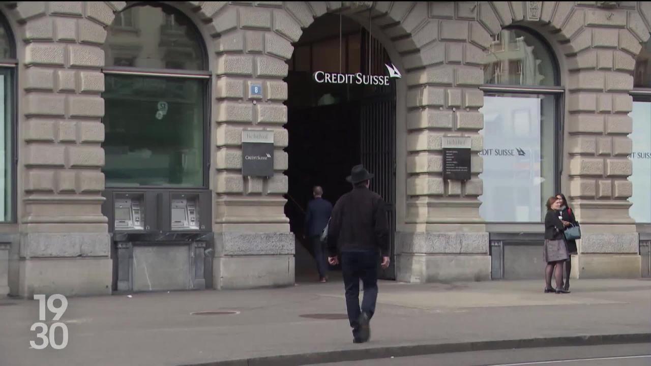 Comment expliquer le silence des employés de Credit Suisse depuis l'annonce du rachat de leur banque par UBS ?