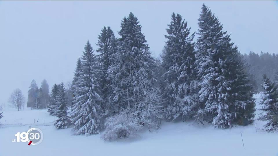 La neige arrive enfin dans l’Arc jurassien, mais pas encore dans les quantités espérées pour les pistes de ski de fond