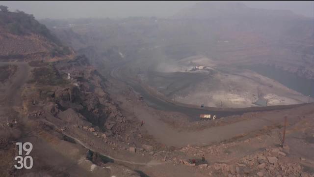 Le doc du weekend : immersion dans les mines de charbon de Jharia en Inde.