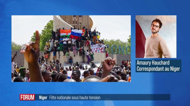 Des milliers de personnes à Niamey, au Niger, lors d'un rassemblement pro-putsch