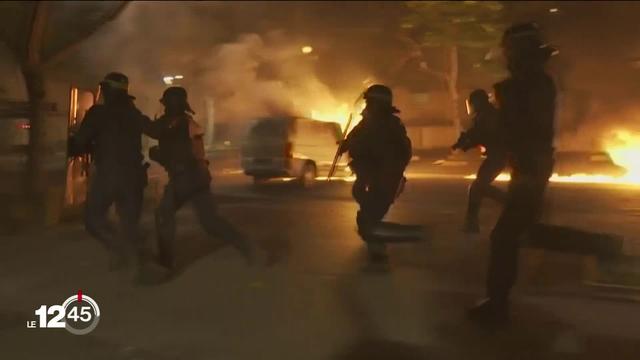 Nouvelle nuit d’émeute dans les banlieues françaises après la mort d'un jeune mardi lors d'un contrôle de police.