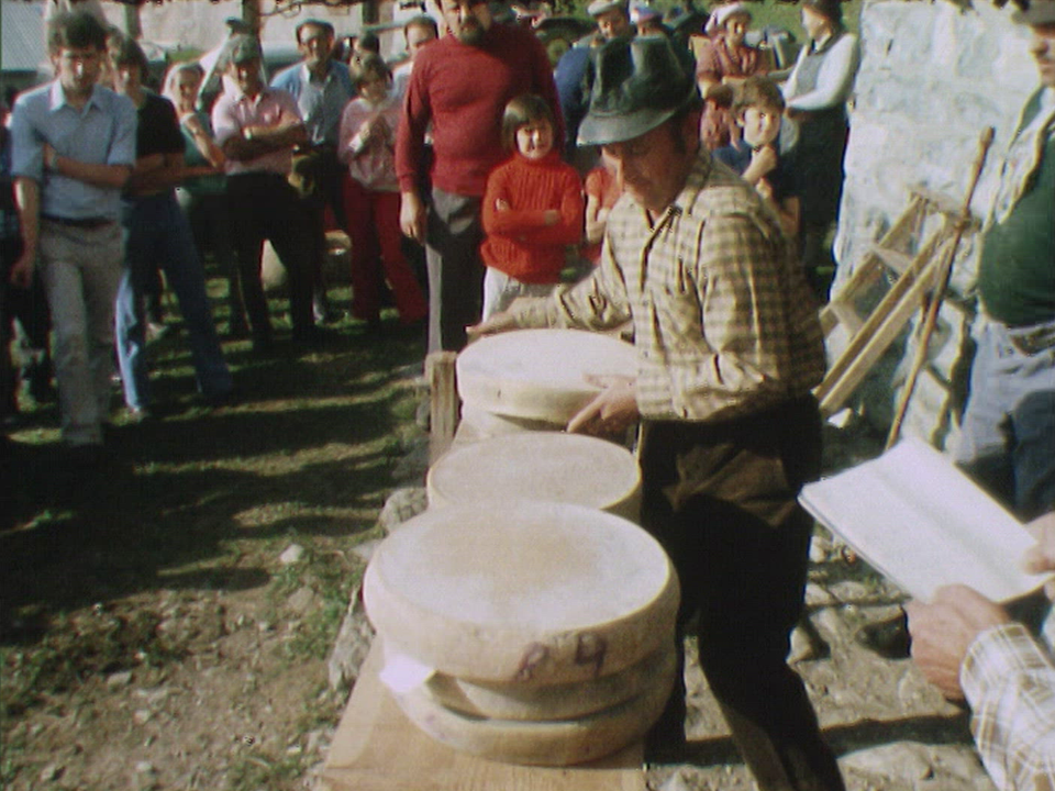 Vente de fromages à l'alpage [RTS]