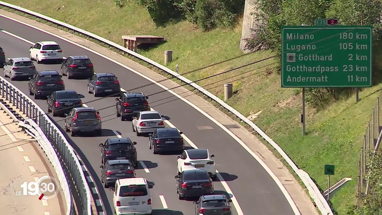 Départ de vacances compliqué en direction de l’Italie, avec des bouchons au Gothard et une grève du personnel dans les aéroports transalpins