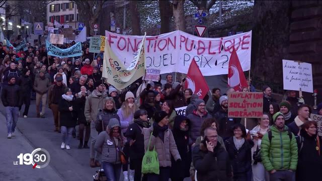 Le bras de fer continue entre les fonctionnaires vaudois et le Conseil d'État sur l'indexation complète des salaires