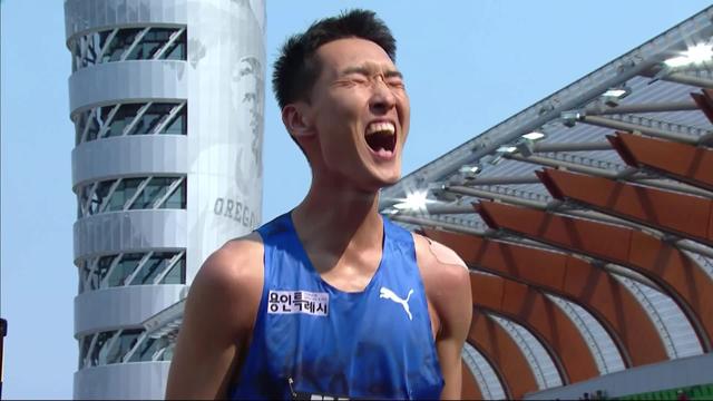 Eugene (USA), saut en hauteur messieurs: Woo Sang-hyuk (KOR) saute à 2.35m et s'impose