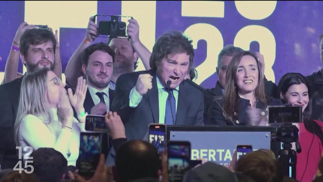 Candidat à l’élection présidentielle en Argentine, l’économiste ultralibéral Javier Milei détonne dans un pays miné par la crise et les scandales de corruption