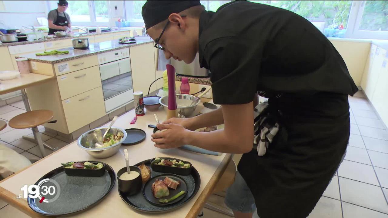 En Valais, des élèves du cycle d’orientation et cuisiniers en herbe se sont affrontés dans un concours culinaire