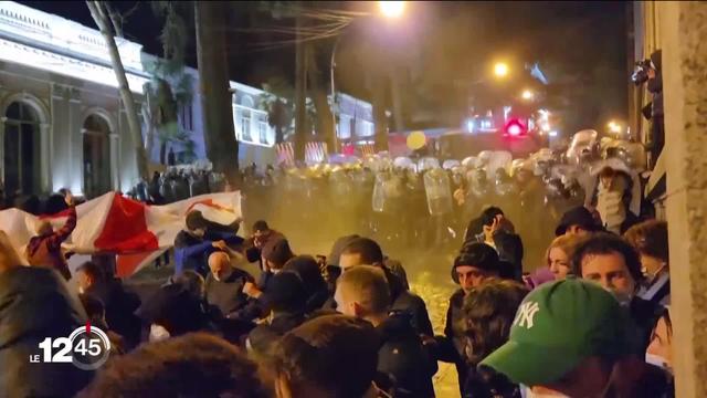 Manifestations en Géorgie contre une loi qui vise les ONG financées par des fonds étrangers