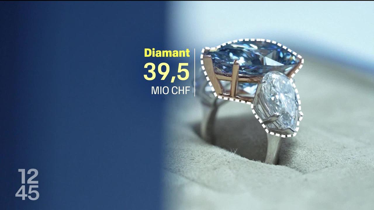 Le Bleu Royal, un diamant considéré comme parfait, vendu aux enchères pour 39 millions de francs à Genève.