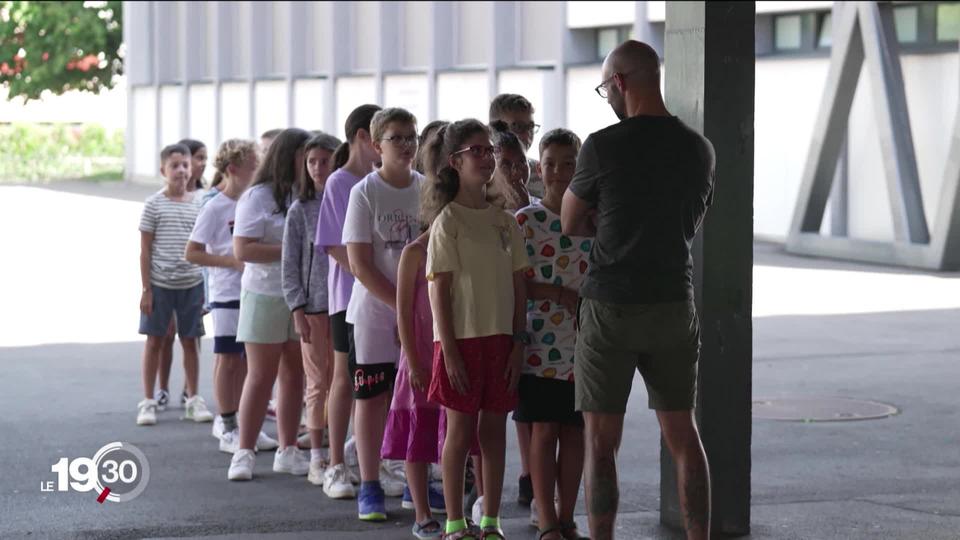 L'école inclusive déchaine les passions dans les cantons romands. Pionnier, le Valais fait figure d'exception. Reportage