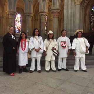 Une délégation de cinq Indiens Kogis, peuple autochtone du nord-est de la Colombie à la Cathédrale de Lausanne, septembre 2023. [RTSreligion - Laurence Villoz]