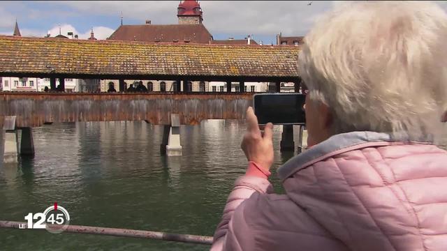 Le tourisme suisse reprend des couleurs. Les touristes asiatiques sont de retour à Lucerne