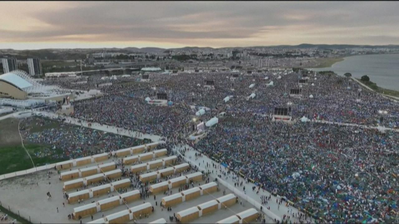 L'arrivée du pape François à la messe finale des JMJ de Lisbonne