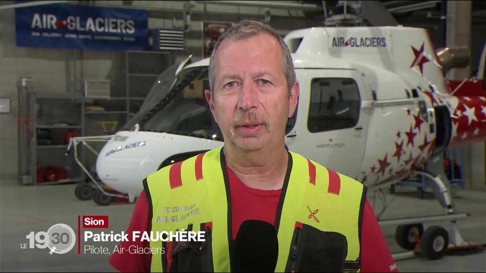 Patrick Fauchère, pilote chez Air-Glaciers, explique les difficultés rencontrées dans les opérations pour éteindre l’incendie à Bitsch (VS)