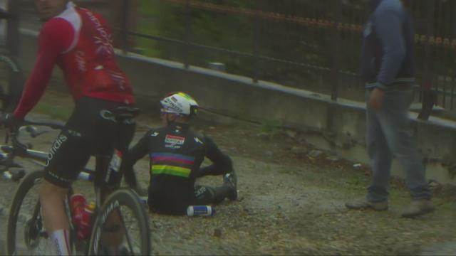 Giro, 5e étape: Chute d'Evenepoel (BEL)