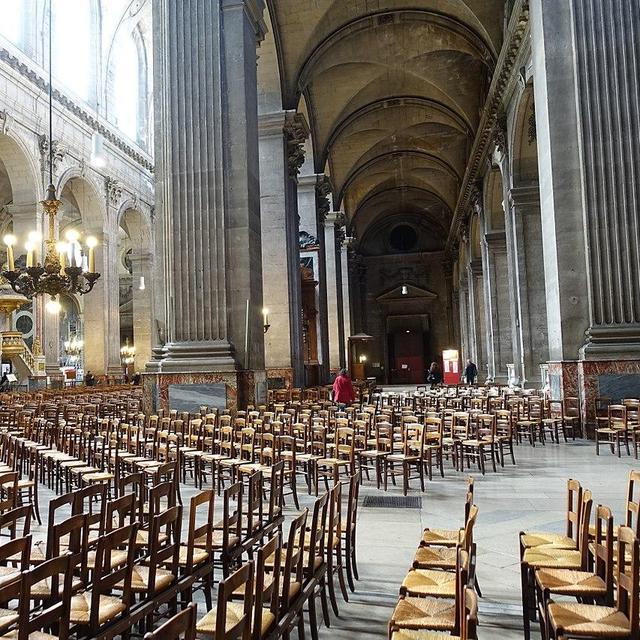 Eglise Saint-Sulpice [Wikicommons - CC BY 2.0 - Guilhem Vellut]