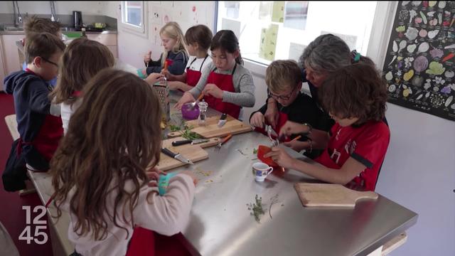 En Valais, la Slow Mobile vise à sensibiliser les enfants et leurs familles à une alimentation plus saine et durable