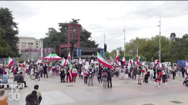 Un an après la mort de Mahsa Amini, la communauté iranienne de Suisse s'est donnée rendez-vous à Genève
