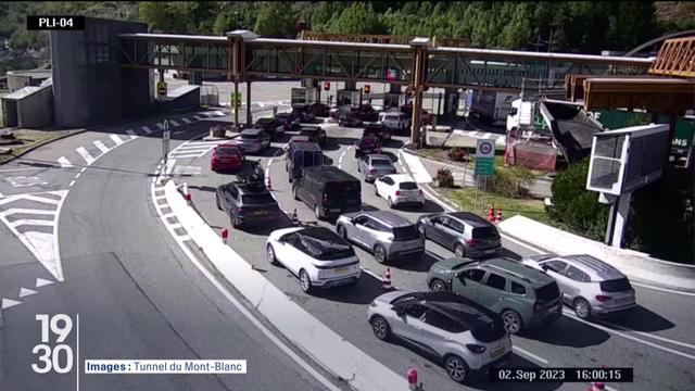 Le trafic ne désemplit pas au tunnel du Mont-Blanc. En cause, la fermeture du tunnel de Fréjus après un éboulement en Savoie. Une situation qui inquiète les autorités