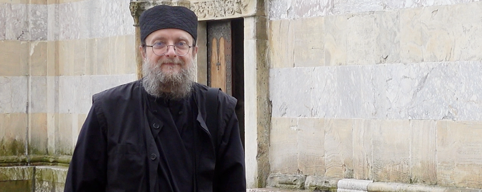 Le père Sava Janjić au monastère de Visoki Dečani [RTSreligion - Laurence Villoz]