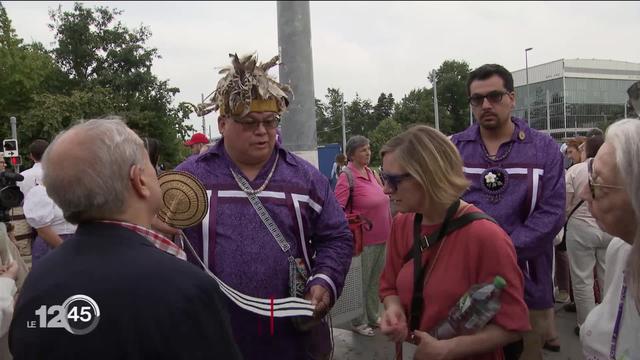 Rassemblement hier sur la place des Nations à Genève pour célébrer le centenaire de la venue du chef iroquois Deskaheh