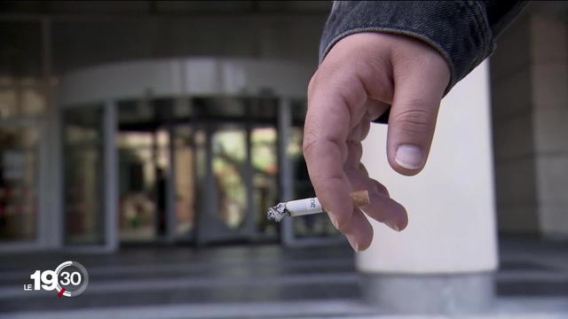 Le canton de Genève étend l'interdiction de fumer aux abords des écoles, des arrêts de bus et des aires de jeux.