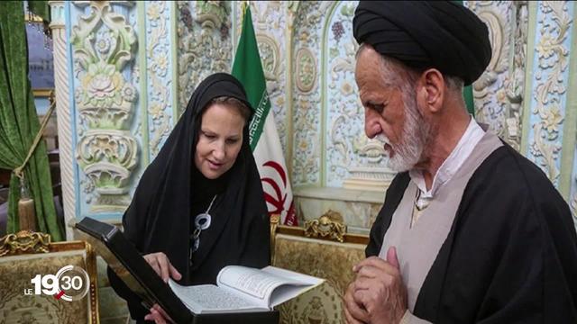 L’ambassadrice de Suisse en Iran a revêtu le tchador pour visiter un haut-lieu de l’Islam. Polémique sur les réseaux sociaux