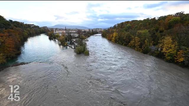 À Genève, cinq ponts traversant l’Arve ont été fermés en raison du débit du fleuve, le plus fort jamais enregistré