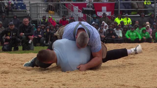 Lutte d’Unspunnen, finale: Samuel Giger triomphe contre Adrian Walther