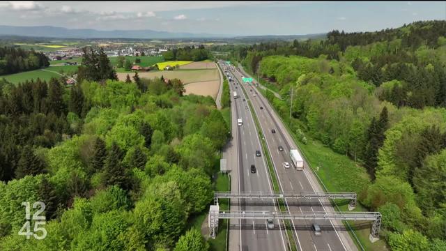 Le Parlement valide l'extension du réseau routier suisse et alloue un budget de 5,3 milliards de francs.