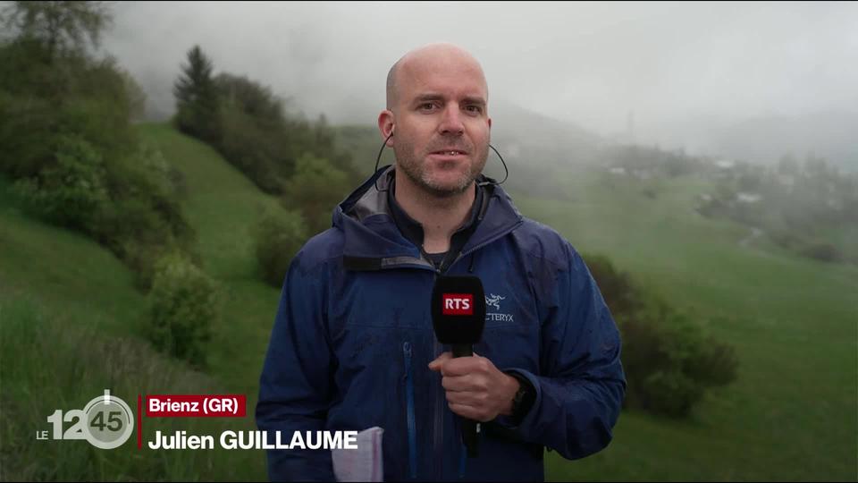 Emotion et tension pour les habitants de Brienz après l'ordre d'évacuation. Les explications de Julien Guillaume.