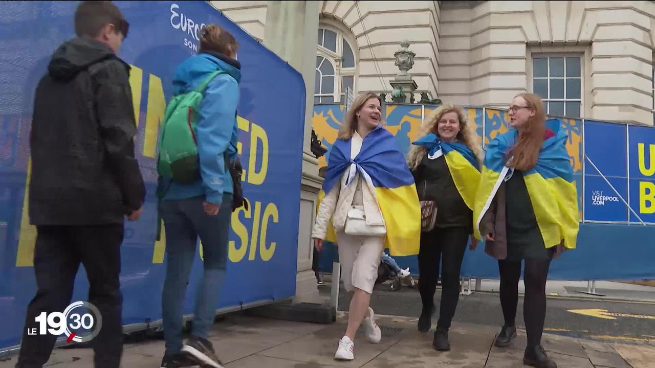 A Liverpool, l’Eurovision de la chanson se pare des couleurs ukrainiennes.