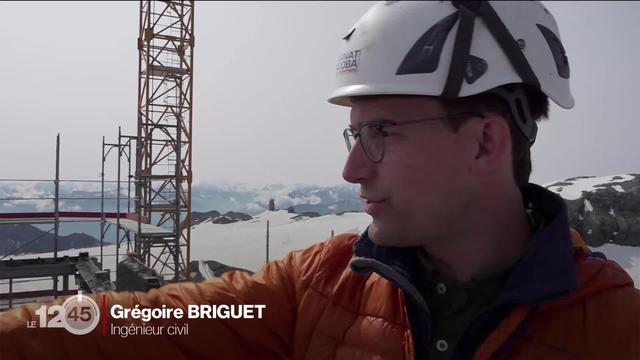 Mario Botta qui avait contribué au projet initial participe à la reconstruction du restaurant Glacier 3000 aux Diablerets