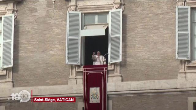 Le pape François a salué la mémoire du "bien-aimé" Benoît XVI, son prédécesseur décédé samedi à 95 ans