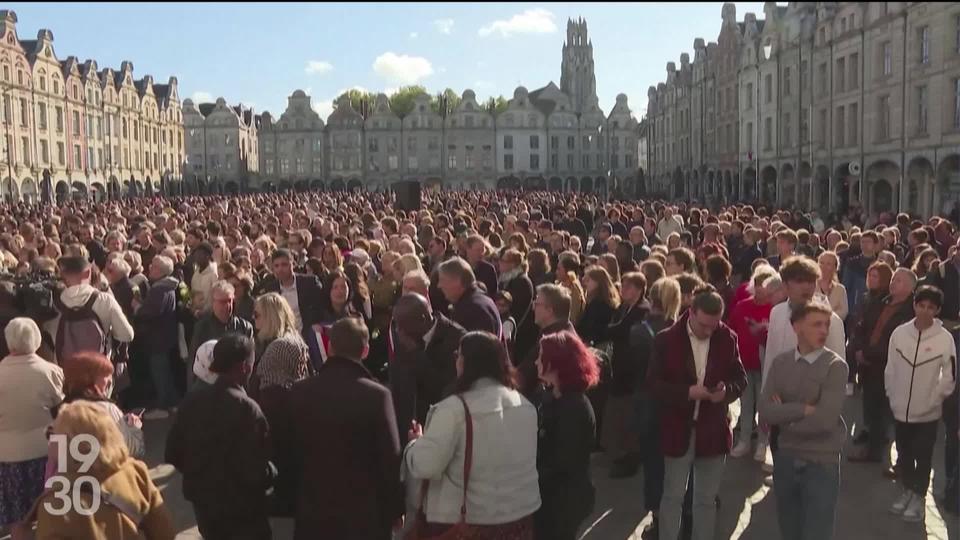 Hommage à Arras au professeur poignardé à mort par un ancien élève radicalisé