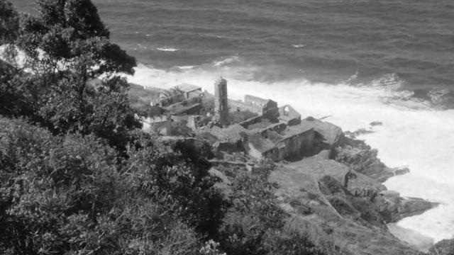 Un monastère en Corse, décor du documentaire.