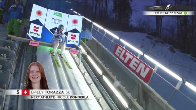 Planica (SLO), grand tremplin dames, 1re manche: Emely Torazza (SUI) pas en manche finale