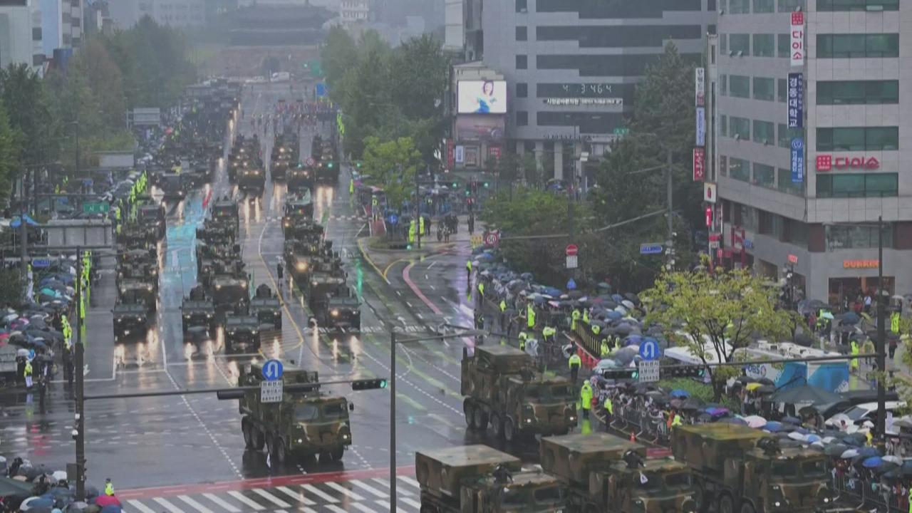 La Corée du Sud a organisé son premier défilé militaire en dix ans
