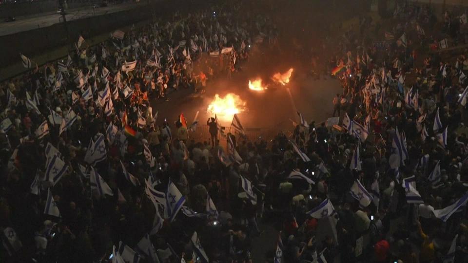 Manifestations en Israël après le limogeage d'un ministre critique sur la réforme judicaire