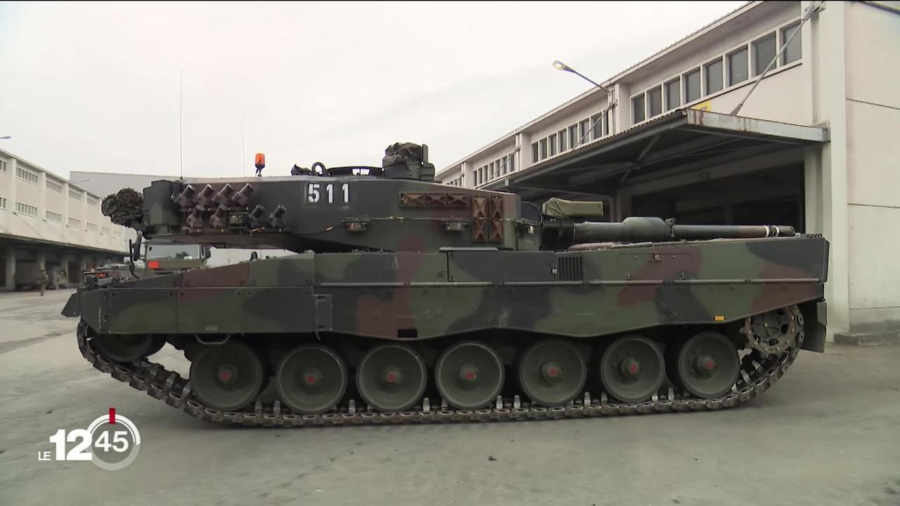 L'Allemagne veut acheter à la Suisse des vieux chars Leopard pour remplacer les blindés livrés par Berlin à l'Ukraine