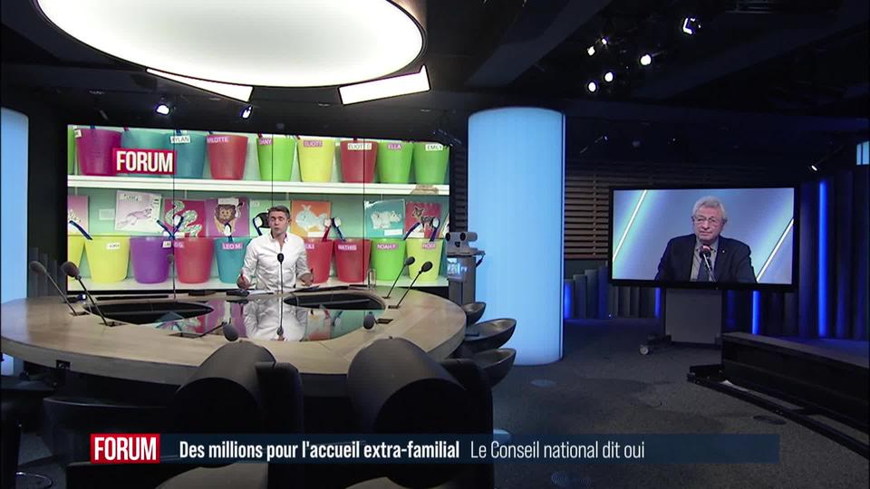 La confédération doit-elle investir plus d'argent pour la garde des enfants? Débat entre Valérie Piller Carrard et Jean-Pierre Grin