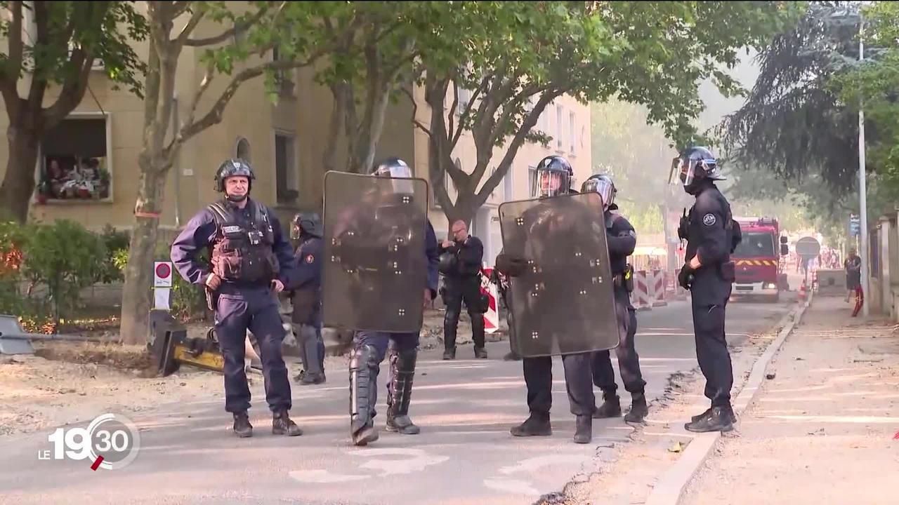 Flambée de violence en France après la mort d'un jeune de 17 ans lors d'un contrôle routier
