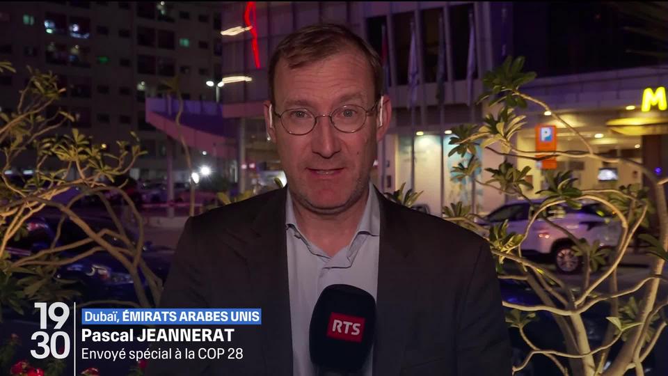 Pascal Jeannerat, envoyé spécial de la RTS à Dubaï, évoque comment l'accord conclu lors de la COP 28 devra être suivi d'effets sur le plan des investissements